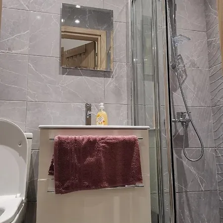 Nat's Finikoudes Beach 3 Bedroom Apartment Larnaca